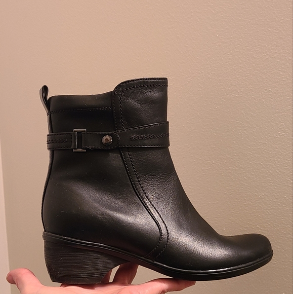 Blondo Black booties - Picture 5 of 11